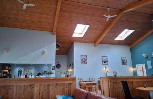 The Timber Lodge - Sennen Holiday Home - Foto 26