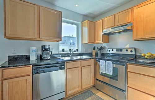 LoHi Apartment with Patio 1 Mi to Downtown Denver! - Foto 9