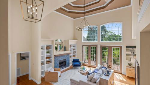 Stunning Modern Retreat! Year-Round Swim Spa | Hot Tub | Movie Room | Firepit - Foto 3