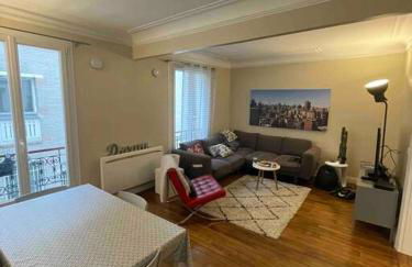 Spacious and convenient 2 BR flat in Paris centre - Foto 8