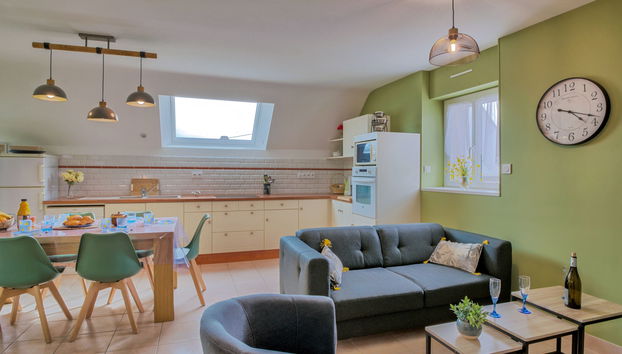 Kitchen / Dining Room