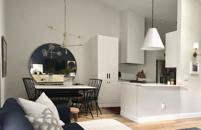 Quiet Convenient and Modern Haven - Foto 13