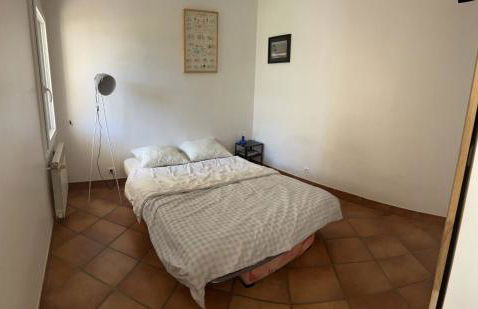 Maison provençale avec parking et vélos à disposition - Photo 11