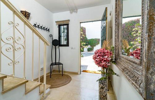 Seaside 3 bedroom Townhouse in San Pedro close to the Beach with private Garden - Photo 41