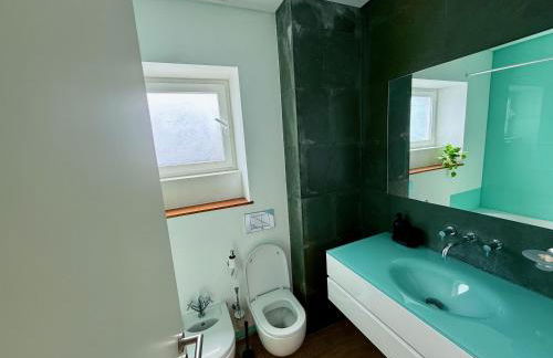 NEW 3 Bedroom Beachfront Apartment - Foto 15