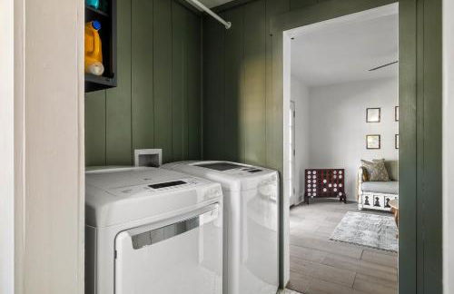 San Marcos 5BR Retreat with Pool Near TXST - Foto 24