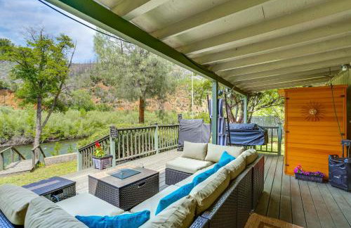 Scenic Riverfront Escape with Sauna in Junction City - Foto 21