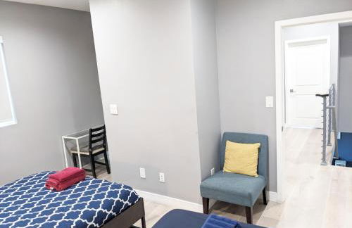 Lucky Charm 4 Bedroom Mid-City Apartment - Photo 31