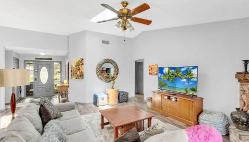 Tranquil Oasis 4BR Pool Home - Foto 4