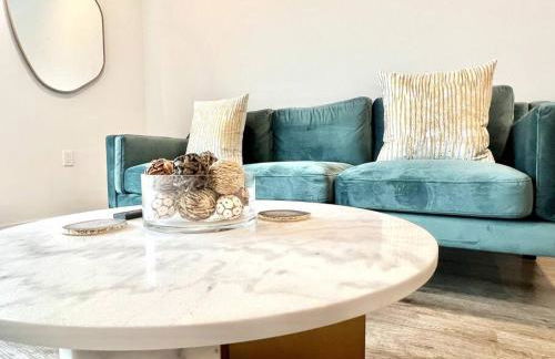 NEW One Bedroom Penthouse, Silver Lake + Parking! - Foto 6