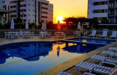 Ajuflat- Seu lar perto da Praia e da Orla de Atalaia com Ar condicionado e piscina - Foto 1