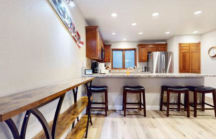 Mammoth Pines #02 - Year-round Activities! - Foto 8