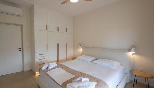 Stoupa Harmony Suites - Two Bedroom Apartment - Foto 4