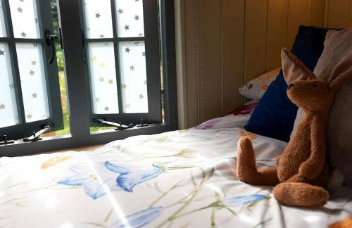 Romantic Retreat - Luxury Shepherds Hut + Hot Tub! - Foto 40