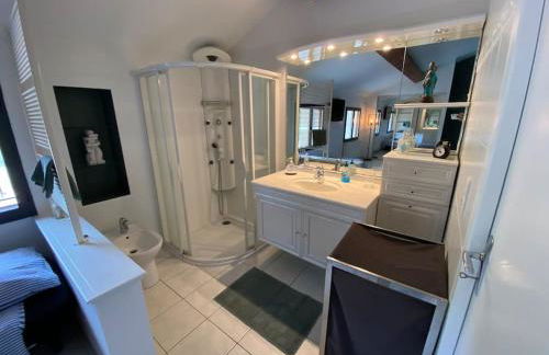 Maison de famille (piscine, jacuzzi et sauna) - Foto 22