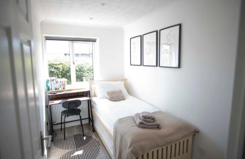 Dorset Stylish Apartment - Photo 5