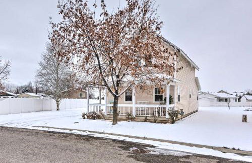 Family-Friendly Logan Farmhouse with Yard and Near USU - Foto 26