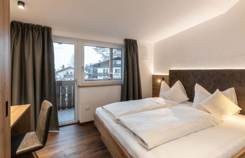 Alpenrose Alpine Living - Photo 13