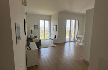 Milano Panorama Home - Luminous with private Garage - Foto 9