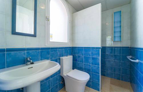 Altea Hills 3BR House with Private Garden - Photo 19