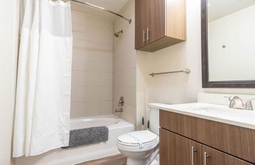 Boulevard Stays Dashing King 1 BR Suite Pool Parking Gym M - Foto 11