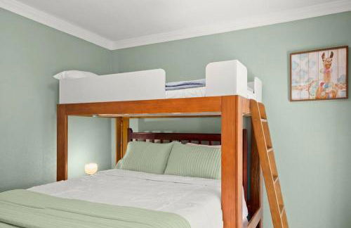 New Remodeled 4 BDRM Central Austin W/Pool & Patio - Foto 13