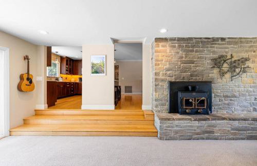 Happy House Getaway - Pool, Hot Tub & Wine Country - Foto 14