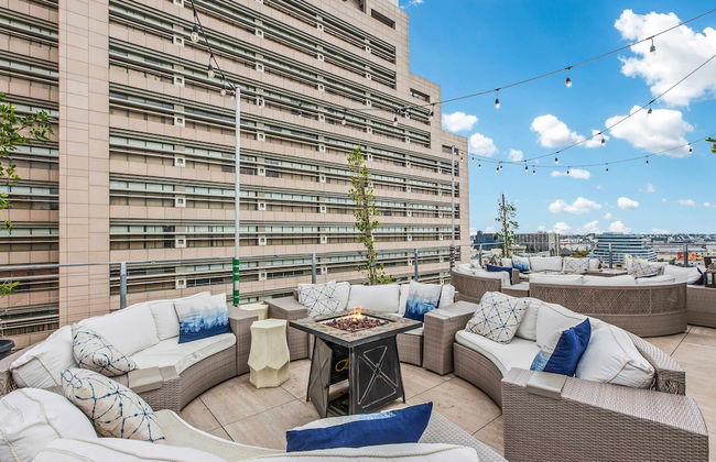 Stylish XL 2br/2ba At HWH by Oneluxstay - Foto 43