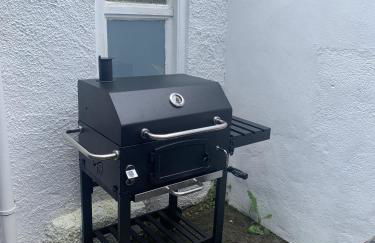 Perfect base for 8, pets allowed - Photo 30