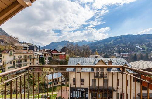 Chateau - Charming Apartment in the city Center with 3 bedrooms - By Cozee Rentals - Foto 12