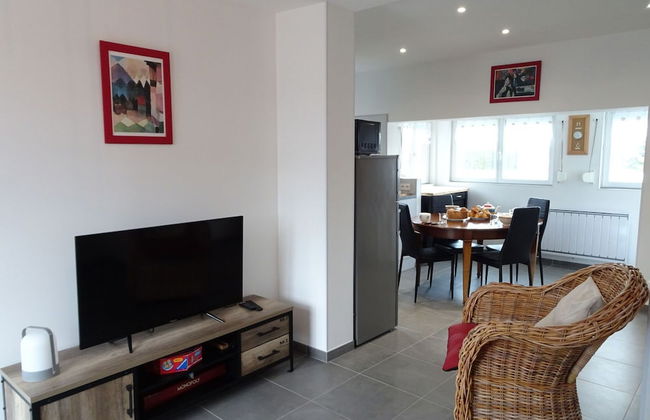 Bungalow in Gouville-sur-mer Near Beach - Photo 6