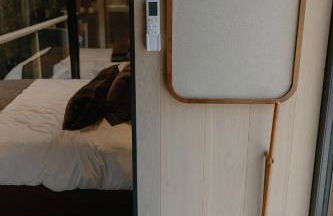 Staghorn | Modern Lux Mirror Home | HotTub & Woods - Foto 42