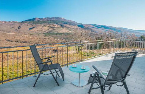 4 Bedroom Gorgeous Home In Boljun - Foto 1