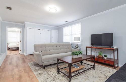 Beautiful Remodeled Penthouse Unit in Old Town - Foto 2