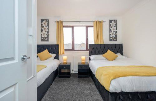 Lovely House in Dagenham / Barking with free parking, WiFi & Garden - Foto 20