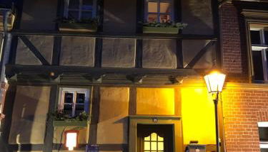 Mittelalterdomizil mit Balkon und Parkplätzen - Foto 3