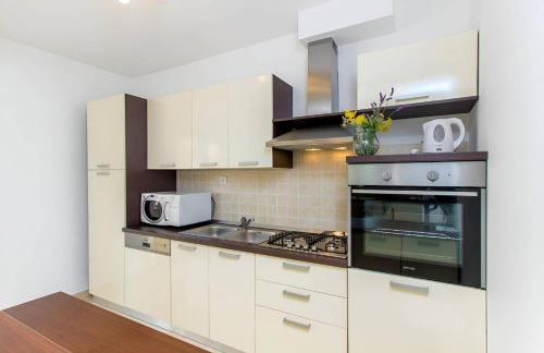 Villa Oasis near Krka Waterfalls - Foto 12