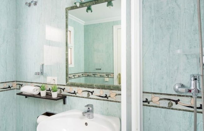 Apartment - 2 Bedrooms with Pool and WiFi - 107865 - Photo 19