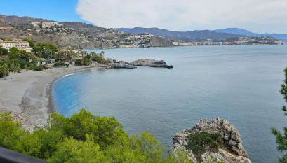 MARINA BEACH FRONT - Photo 4