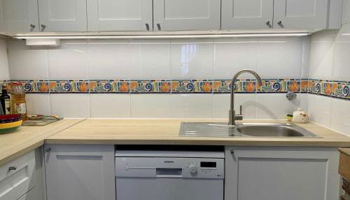 Encantador ático cerca del mar - Photo 5, stove, dishwasher