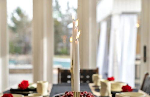 Fire and Fun Luxe Stay w Pool Hot Tub and Game Room - Foto 9