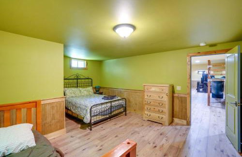 4 Mi to Mount Snow West Dover Cabin with Game Room - Foto 24