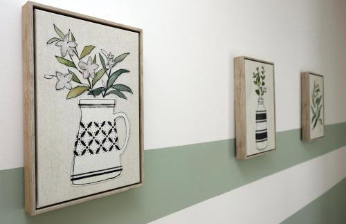 large 2 bed central apartment with balcony and private parking - Foto 27