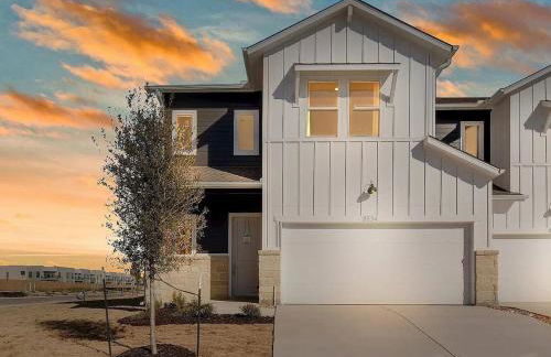 Spacious 4BR Oasis - Pool - Patio - 8 Min to Kalahari - Foto 23