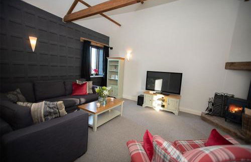 Tower Barn Cottage, Castle Carrock, a luxurious characterful cottage with hot tub and views - Foto 6