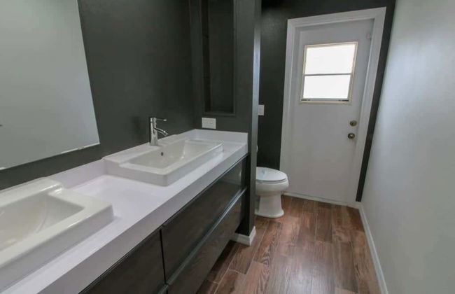 South Facing Villa - Modern Finishes - Photo 11