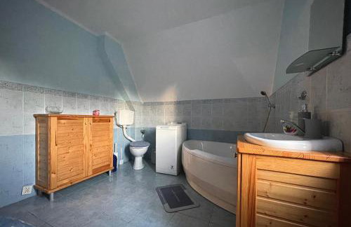 Zakątek na skraju lasu - Foto 17