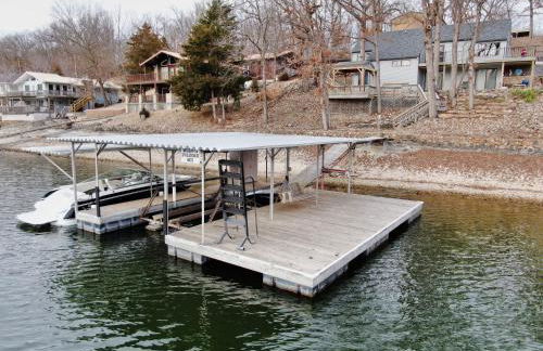 Fox's Den Your Lakefront Escape with Dock and Stunning Views - Foto 18