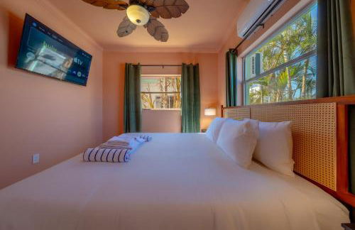 Monaco Vacation Rentals - Photo 32