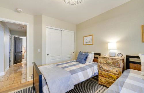 Near Golf and Hikes! Poolside Retreat in Phoenix - Foto 25